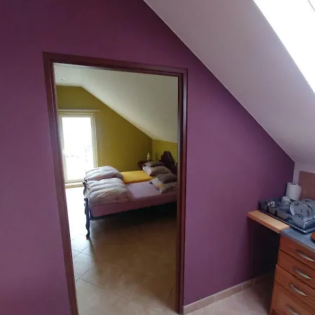 Apartment W13 Apt
